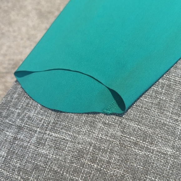 Sculpt High-rise Cropped Leggings - All In Motion - Picture 11 of 12